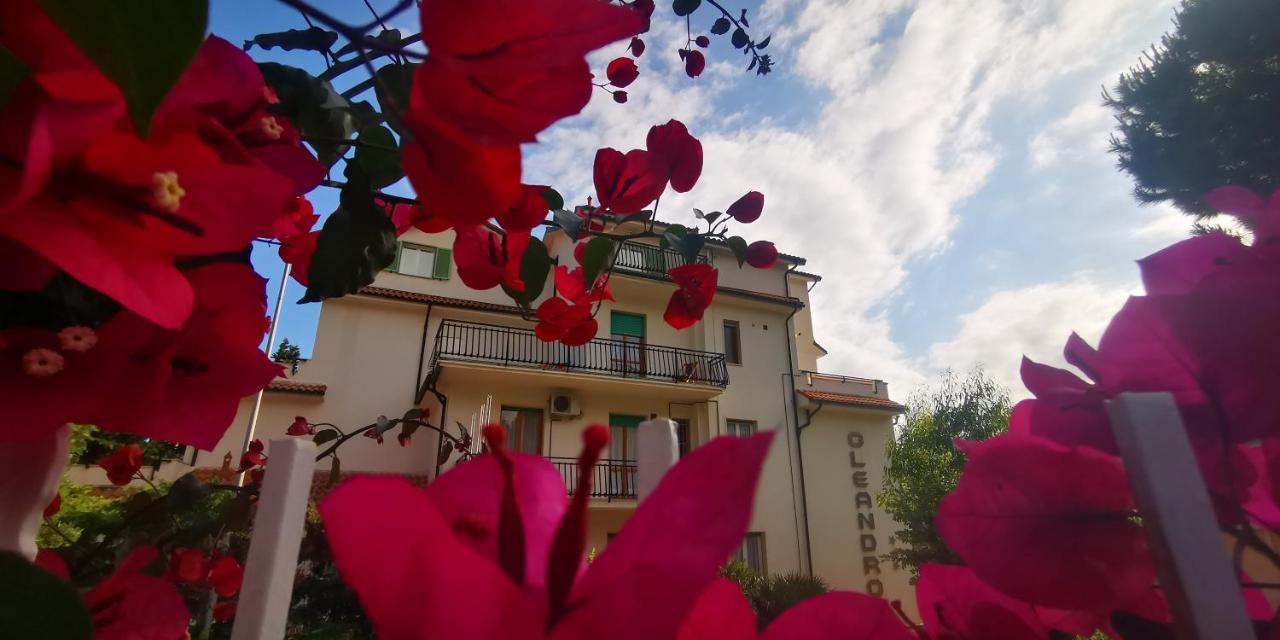 פייטרה ליגורה Residence Oleandro מראה חיצוני תמונה